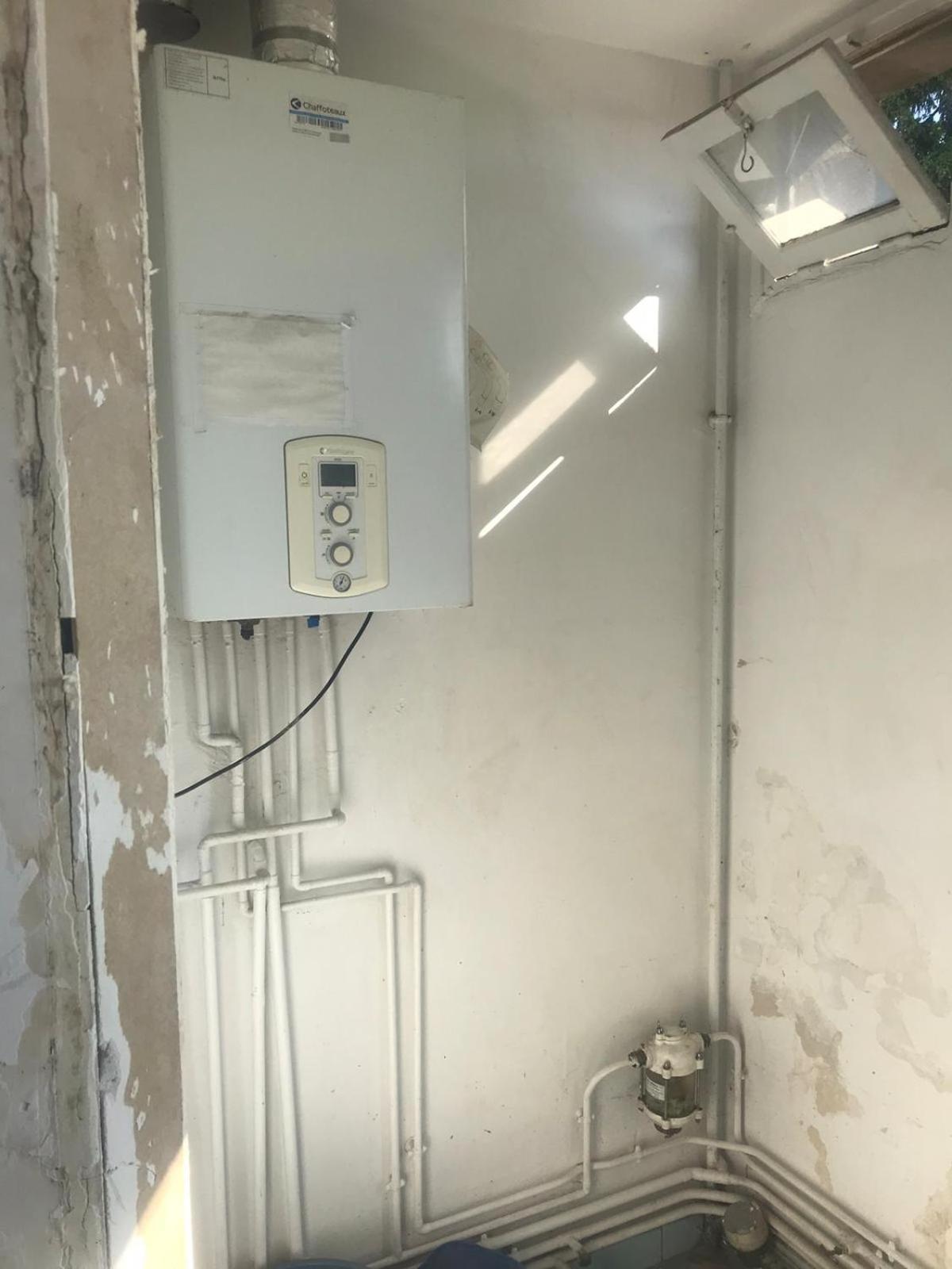 Chambres meublées chez l'habitant dans appartement proche gare sncf Creil Exterior foto